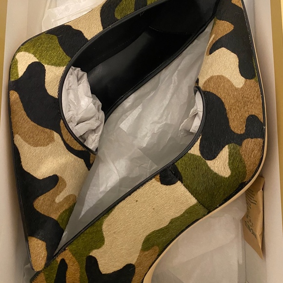 Michael Kors Amara Pumps Smoky Olive Multi Camo Leather Heels US 9.5 - Picture 5 of 6